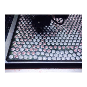 五金商標(biāo)方向不規(guī)則擺放點(diǎn)